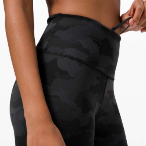 Camo Lululemon Wunder Train Short 6" | NWOT - Picture 4 of 7